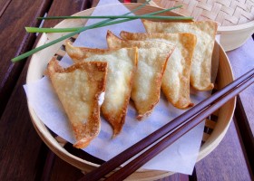 Crispy Jalapeño Cream Cheese Wontons