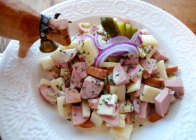 Wurst-Käse Salat / Sausage & Cheese Salad